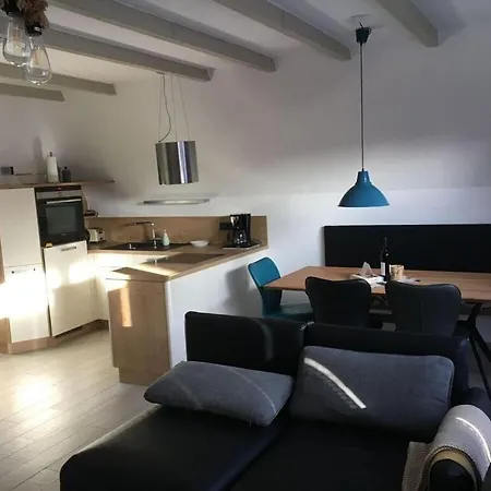 Tim Paul Apartment *