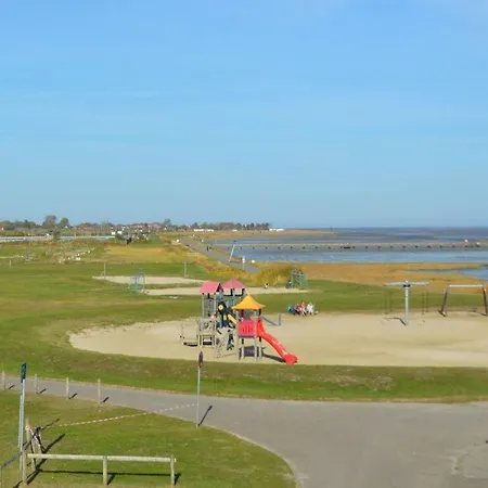 Tim Paul Apartment *